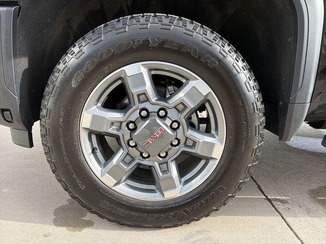 used 2025 GMC Sierra 2500 car, priced at $68,293