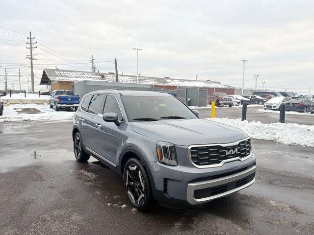 used 2024 Kia Telluride car, priced at $34,261