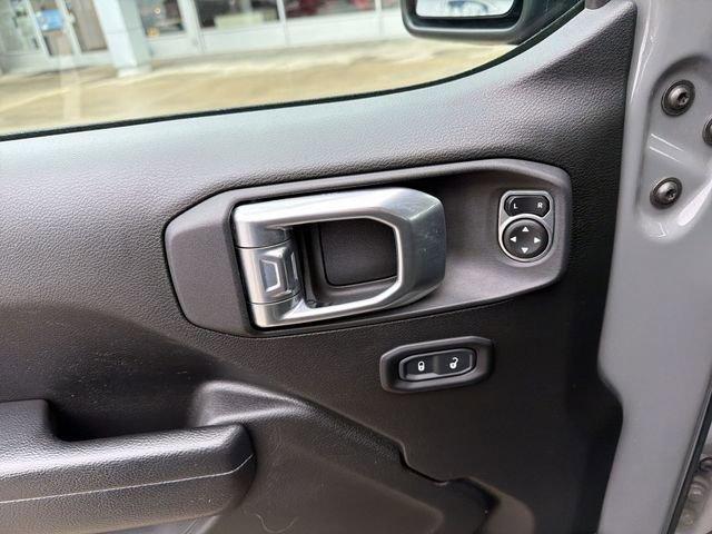 used 2022 Jeep Wrangler Unlimited car, priced at $27,239