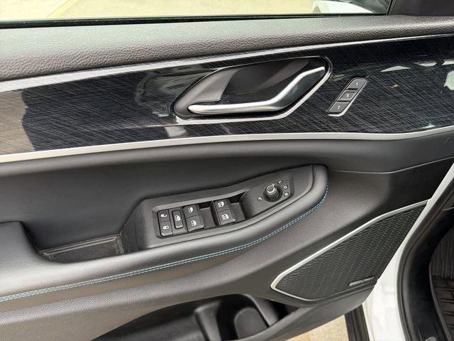 used 2022 Jeep Grand Cherokee 4xe car, priced at $27,899