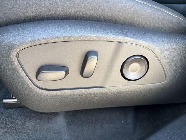 new 2026 Chevrolet Traverse car, priced at $46,601