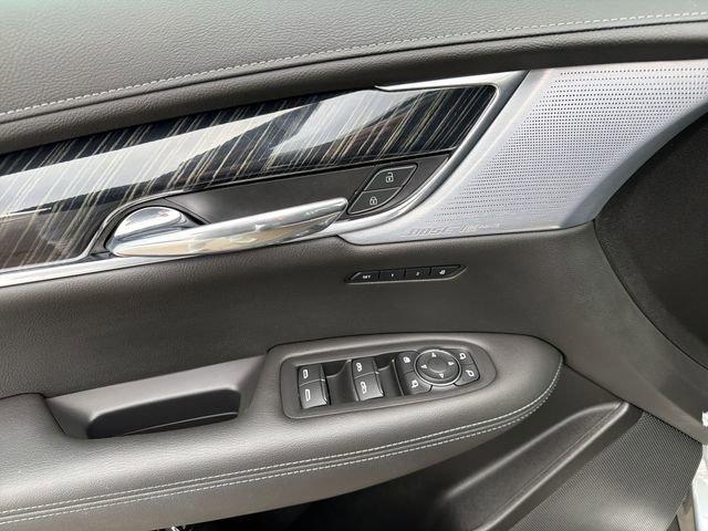 used 2024 Cadillac XT6 car, priced at $36,341