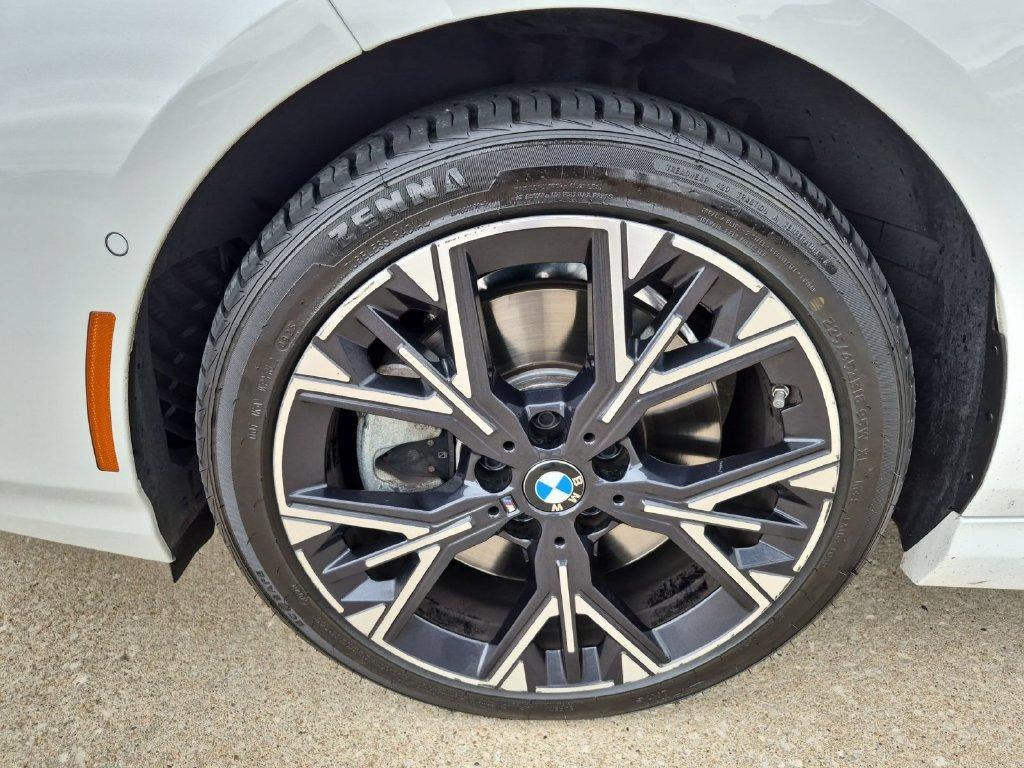 BMW 2 Series view 22