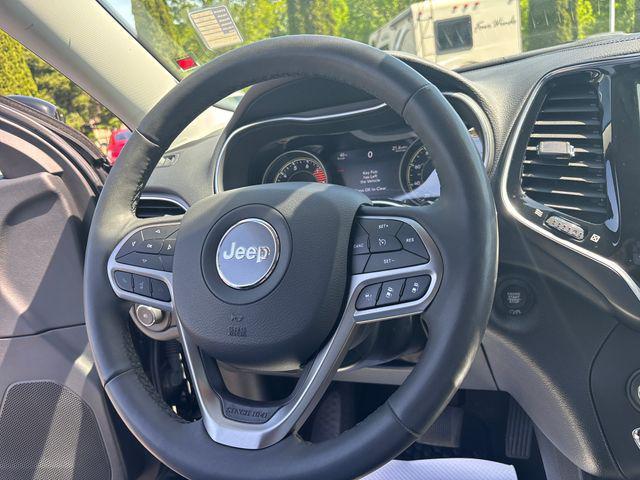 used 2022 Jeep Cherokee car, priced at $25,190