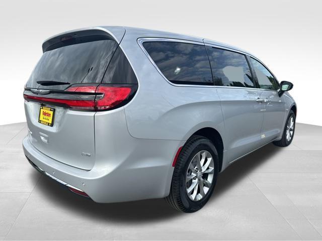 new 2026 Chrysler Pacifica car