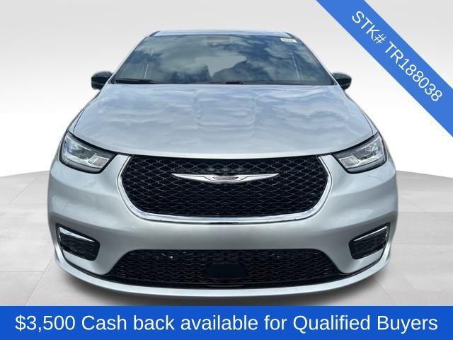 new 2026 Chrysler Pacifica car