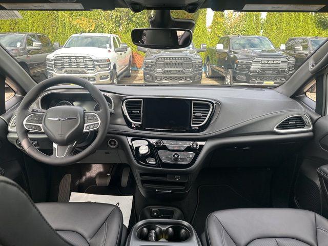 new 2026 Chrysler Pacifica car