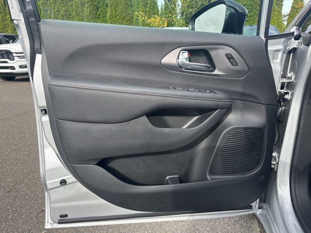 new 2026 Chrysler Pacifica car