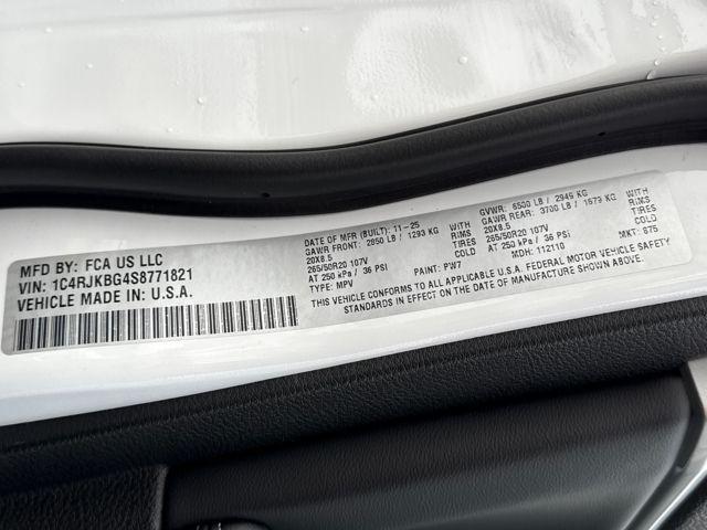 new 2025 Jeep Grand Cherokee L car, priced at $54,740