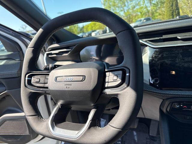 new 2026 Jeep Cherokee car, priced at $39,995