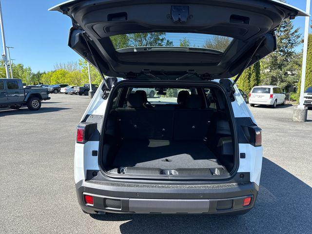 new 2026 Jeep Cherokee car, priced at $39,995