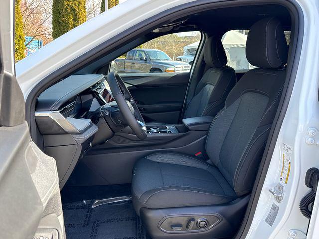 new 2026 Jeep Cherokee car, priced at $39,995