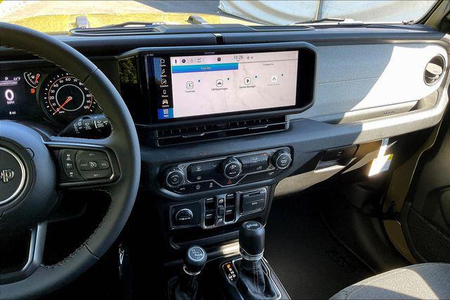 new 2025 Jeep Wrangler car, priced at $51,380