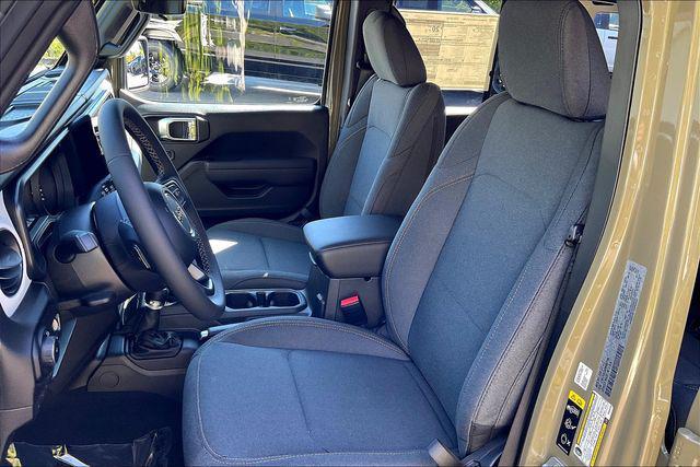 new 2025 Jeep Wrangler car, priced at $51,380