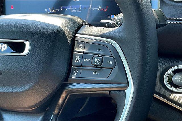 new 2025 Jeep Grand Cherokee car, priced at $49,370