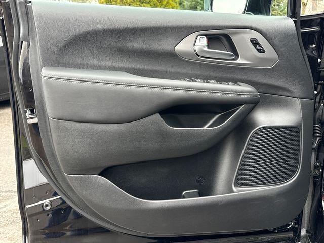 new 2026 Chrysler Pacifica car, priced at $47,455