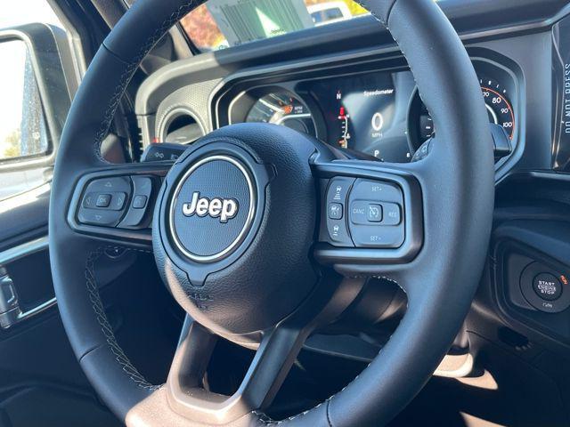 new 2025 Jeep Wrangler car, priced at $61,005