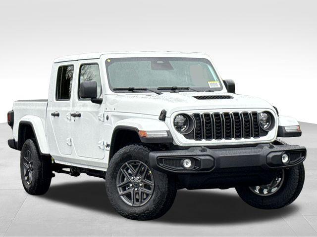 new 2026 Jeep Gladiator car, priced at $47,380