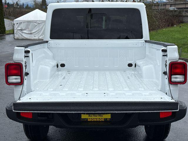 new 2026 Jeep Gladiator car, priced at $47,380