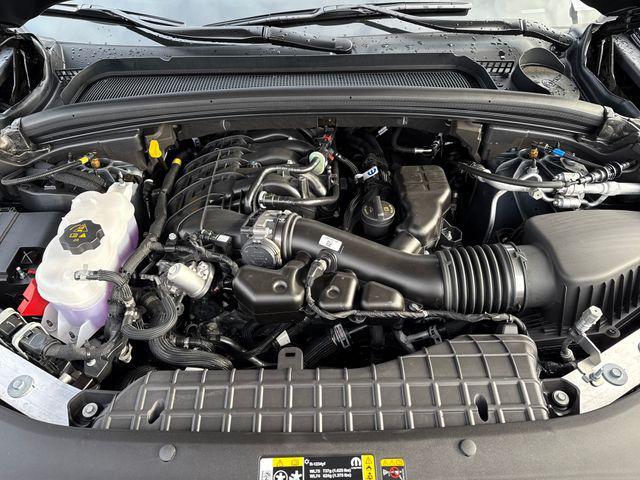 new 2025 Jeep Grand Cherokee L car