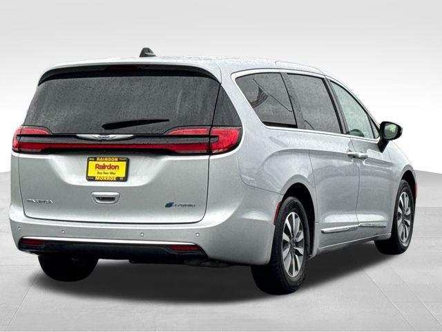 used 2023 Chrysler Pacifica Hybrid car, priced at $26,990