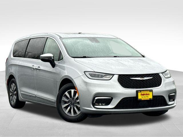 used 2023 Chrysler Pacifica Hybrid car, priced at $26,990