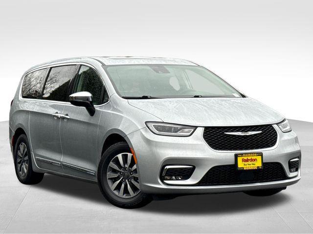 used 2023 Chrysler Pacifica Hybrid car, priced at $26,990