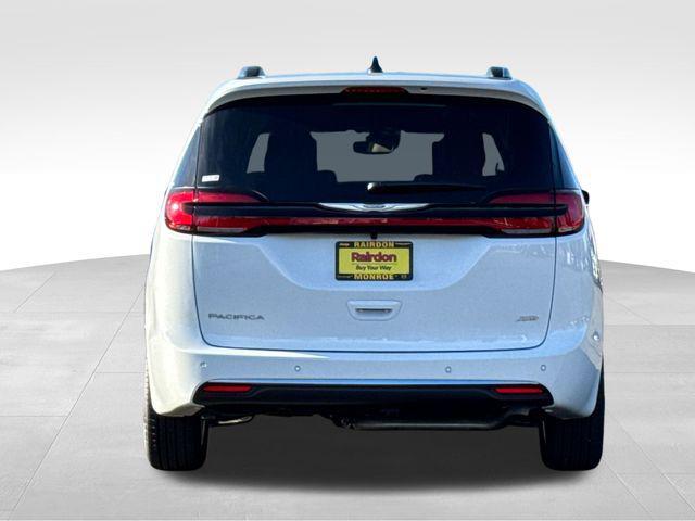 new 2026 Chrysler Pacifica car, priced at $60,030