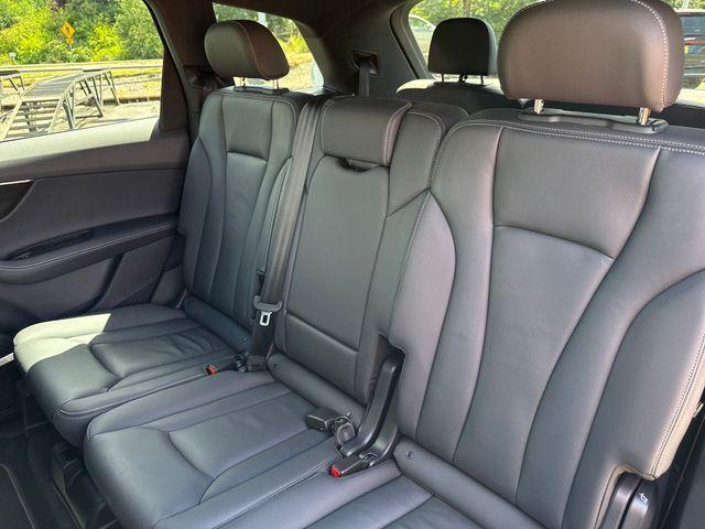 used 2025 Audi Q7 car, priced at $44,190