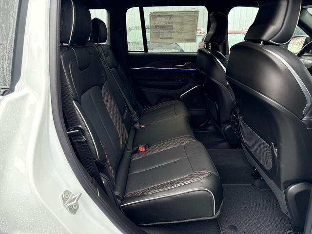 new 2025 Jeep Grand Cherokee car