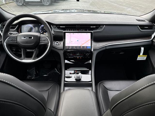 new 2025 Jeep Grand Cherokee car