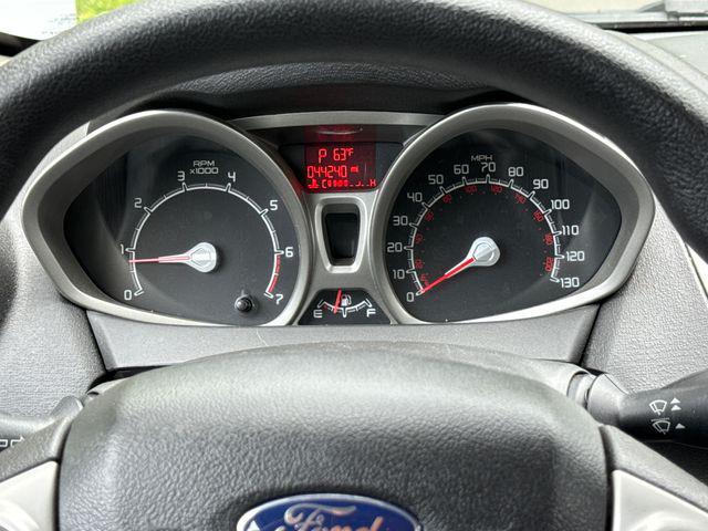 used 2013 Ford Fiesta car