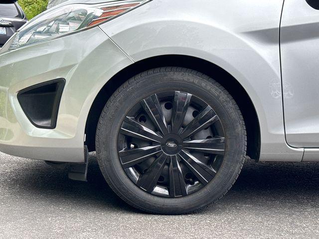 used 2013 Ford Fiesta car