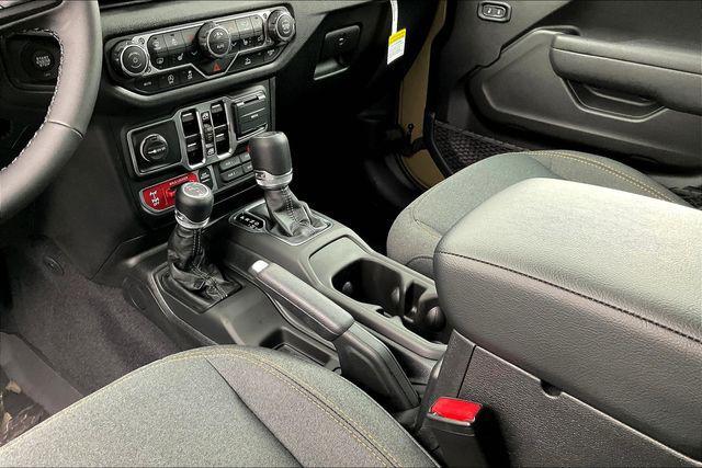 new 2025 Jeep Gladiator car, priced at $53,630