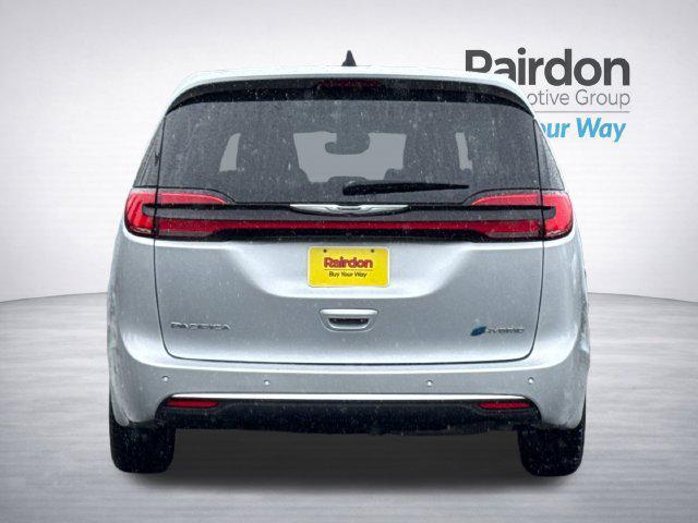 used 2023 Chrysler Pacifica Hybrid car, priced at $24,190