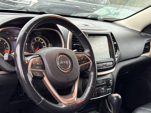 used 2015 Jeep Cherokee car, priced at $9,490