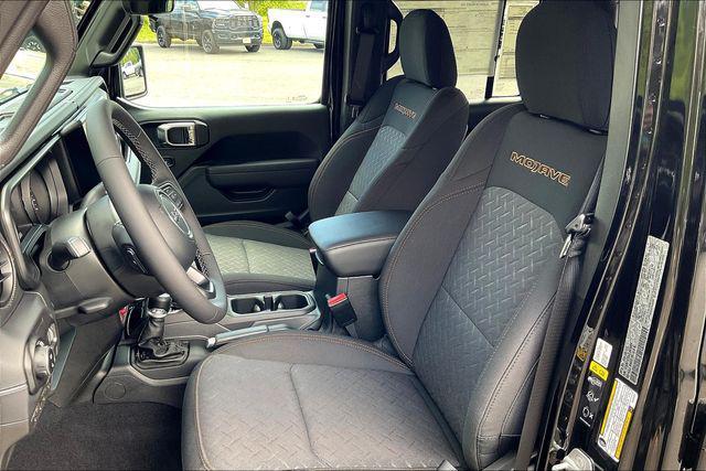 new 2025 Jeep Gladiator car, priced at $56,580