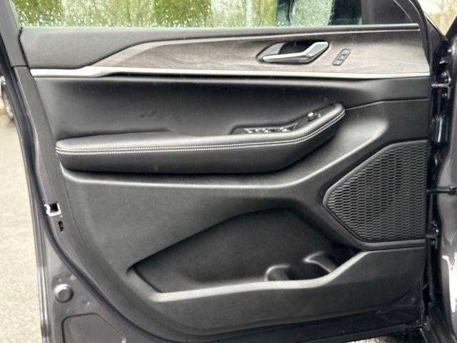 new 2025 Jeep Grand Cherokee L car, priced at $54,835