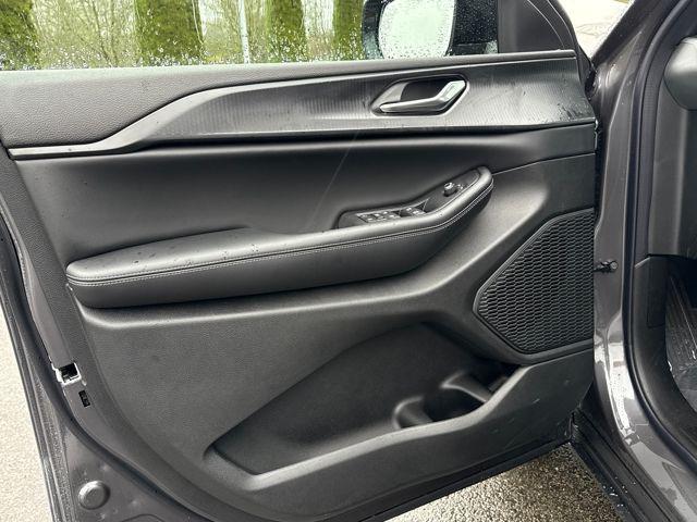 new 2025 Jeep Grand Cherokee L car, priced at $50,375