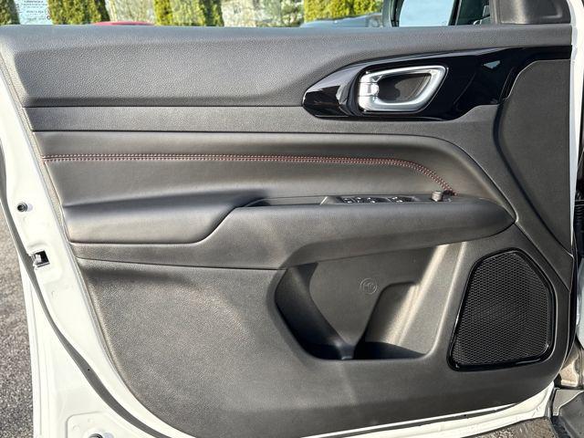 new 2026 Jeep Compass car, priced at $35,390