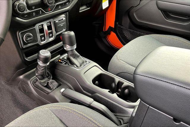 new 2025 Jeep Wrangler car, priced at $42,880