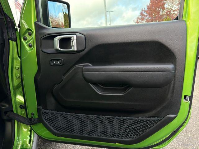 new 2025 Jeep Wrangler car, priced at $48,475