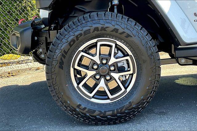 new 2025 Jeep Gladiator car, priced at $57,505