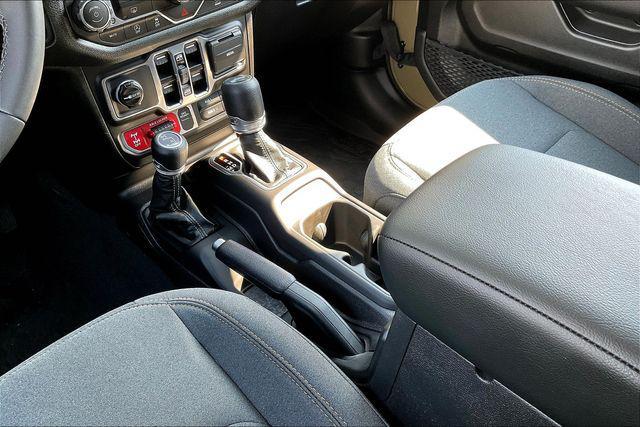 new 2025 Jeep Wrangler car, priced at $51,080