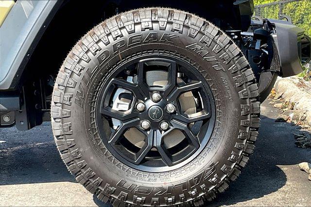 new 2025 Jeep Wrangler car, priced at $51,080