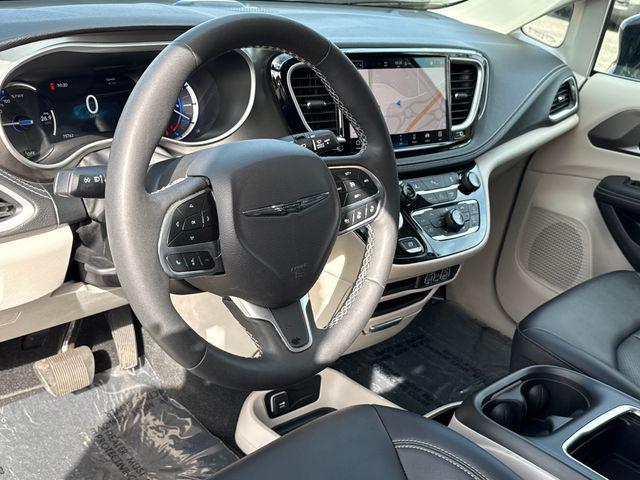 used 2024 Chrysler Pacifica Hybrid car, priced at $21,190
