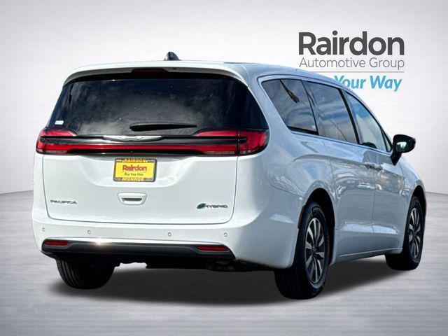 used 2024 Chrysler Pacifica Hybrid car, priced at $21,190