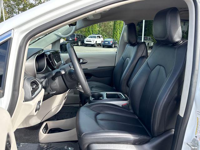 used 2024 Chrysler Pacifica Hybrid car, priced at $21,190