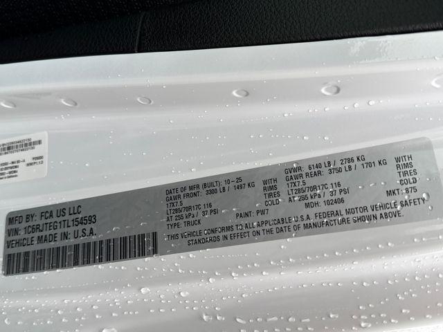 new 2026 Jeep Gladiator car, priced at $58,575