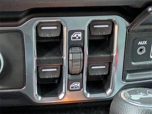 new 2025 Jeep Wrangler car, priced at $42,456